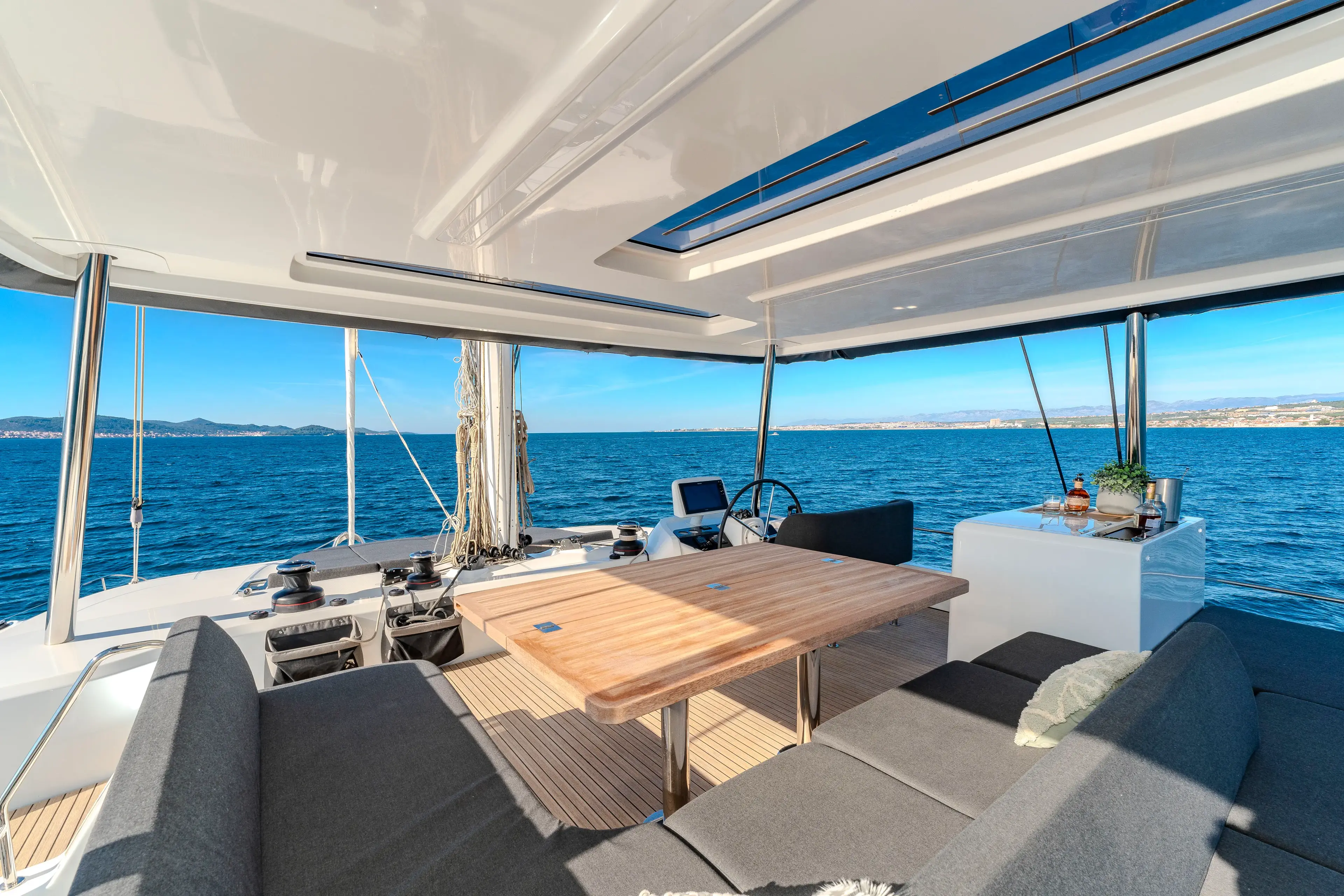 BLACK CAVIAR thumbnail 34