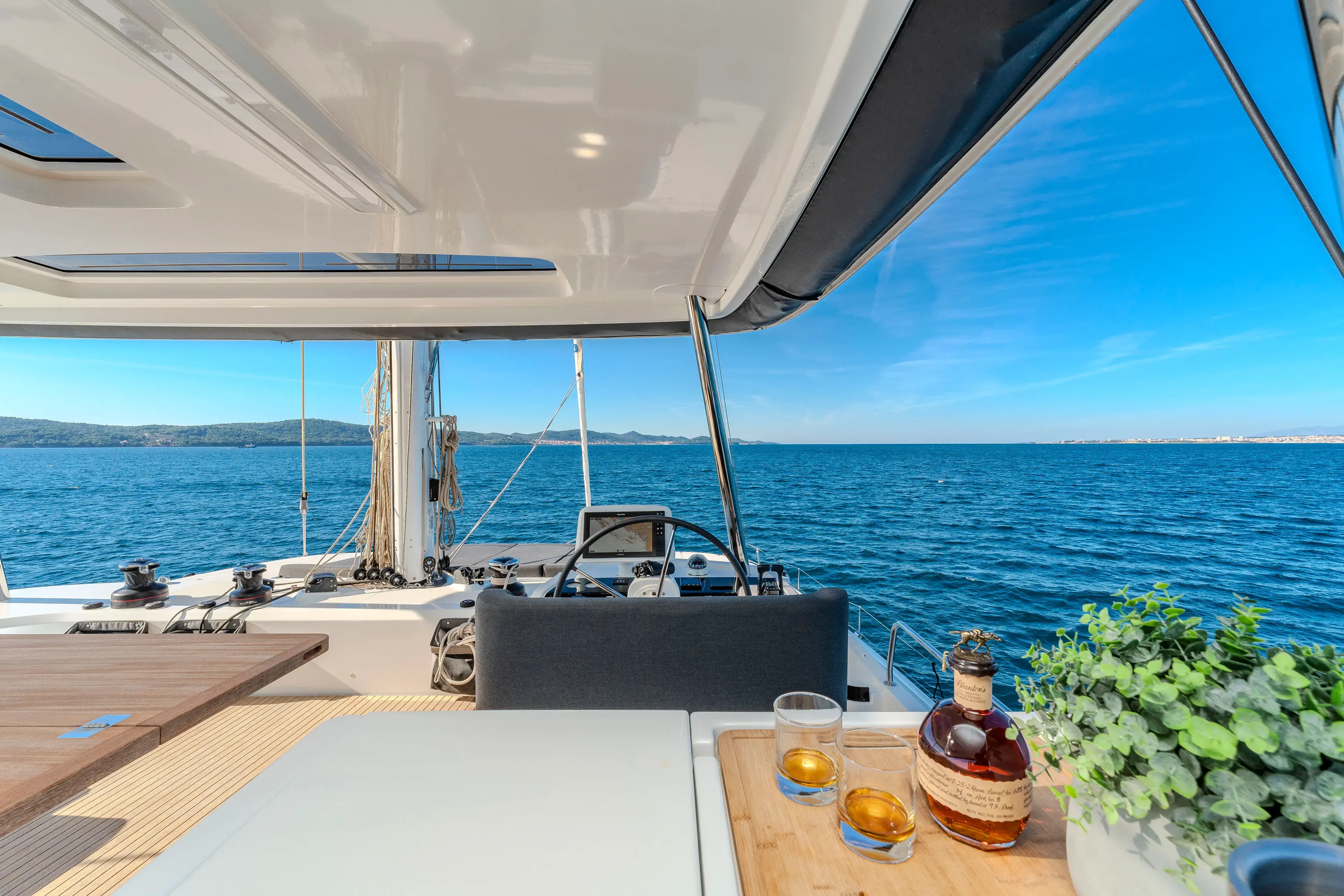 BLACK CAVIAR thumbnail 35