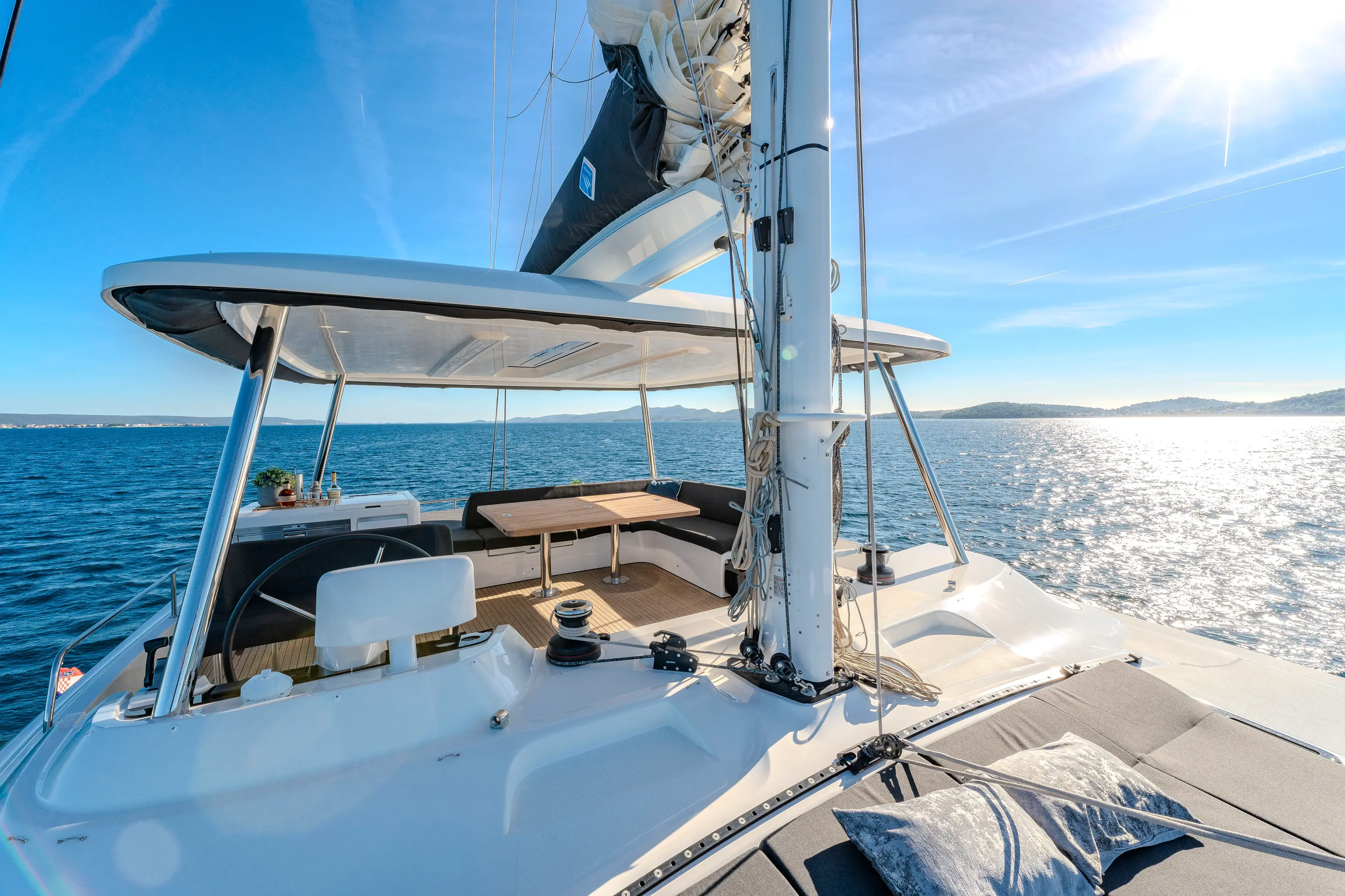 BLACK CAVIAR thumbnail 40