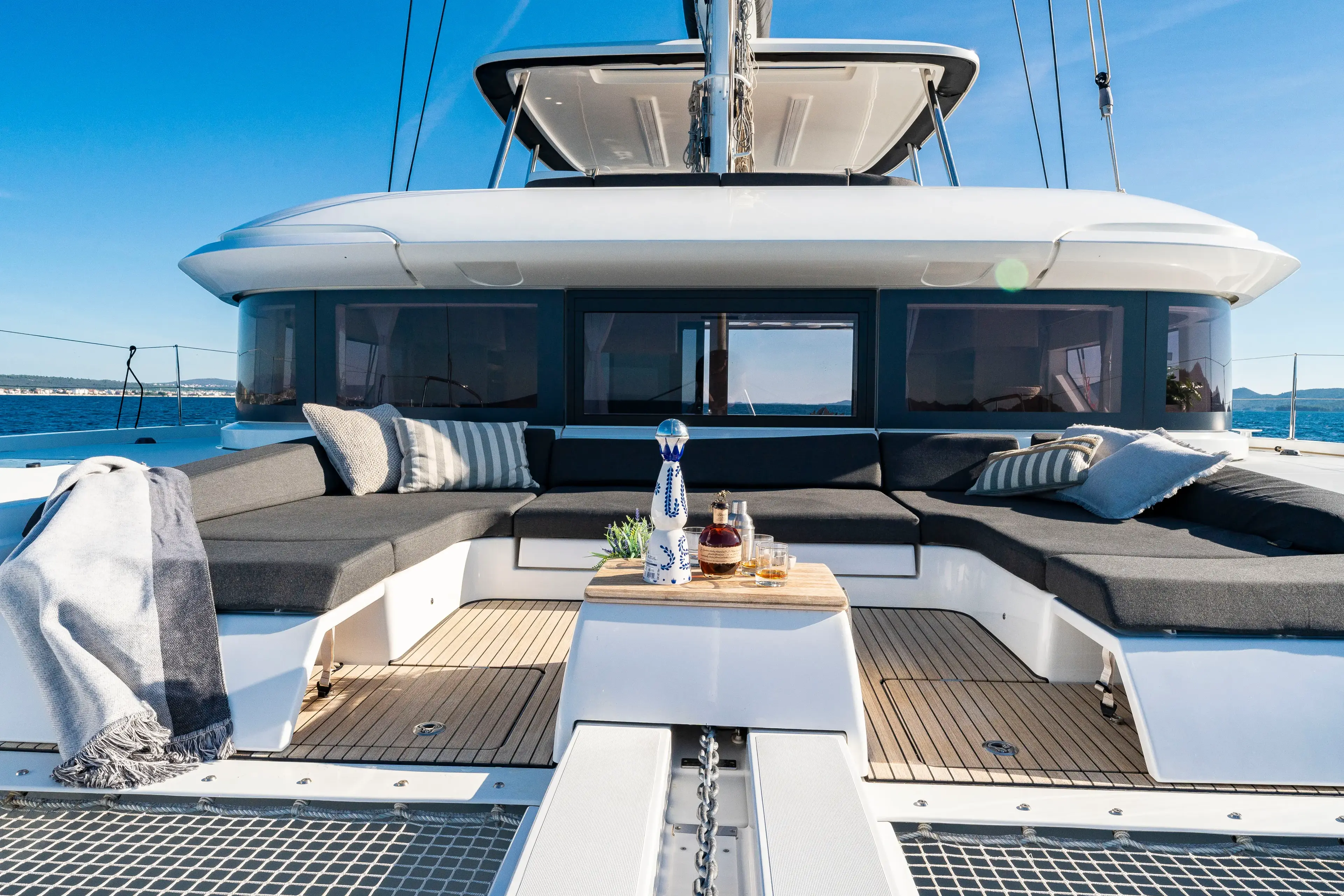 BLACK CAVIAR thumbnail 49