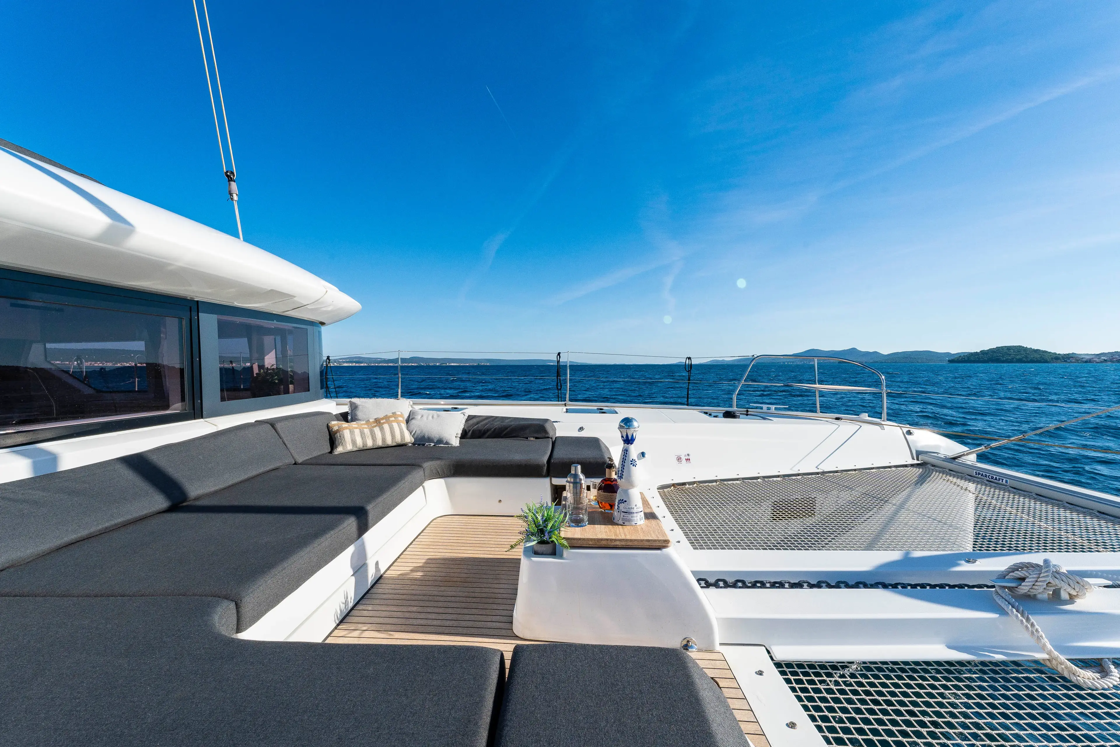 BLACK CAVIAR thumbnail 51