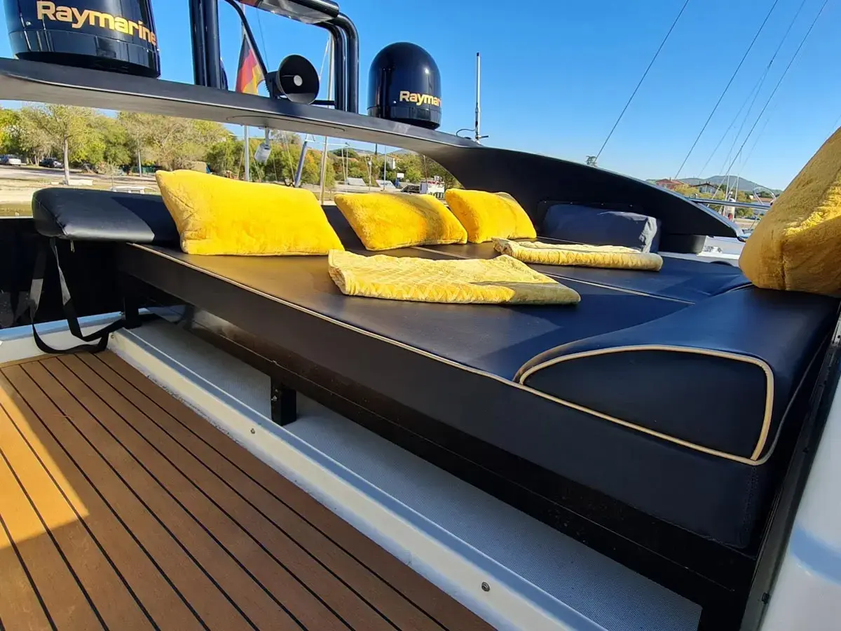 Grey Cherry thumbnail 10