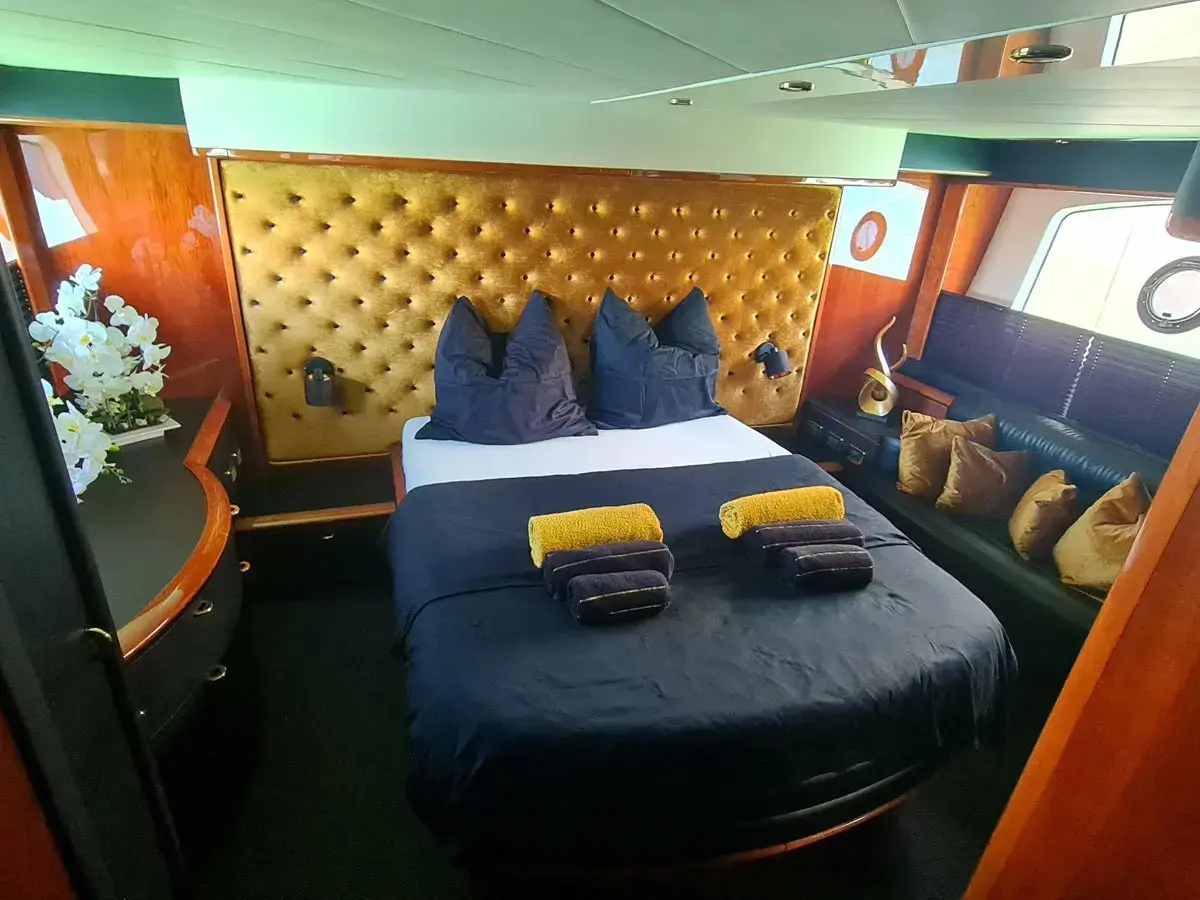 Grey Cherry thumbnail 13