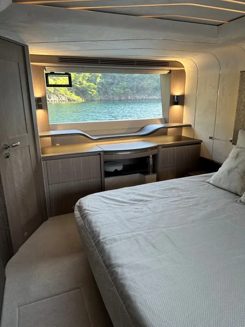 PARADISE thumbnail 37