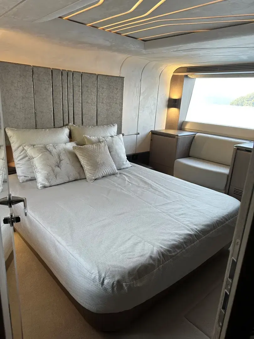 PARADISE thumbnail 39