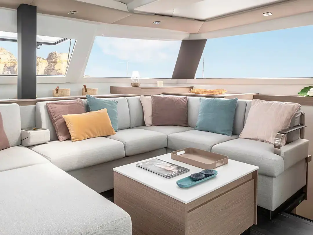 Yacht 1054 thumbnail 7