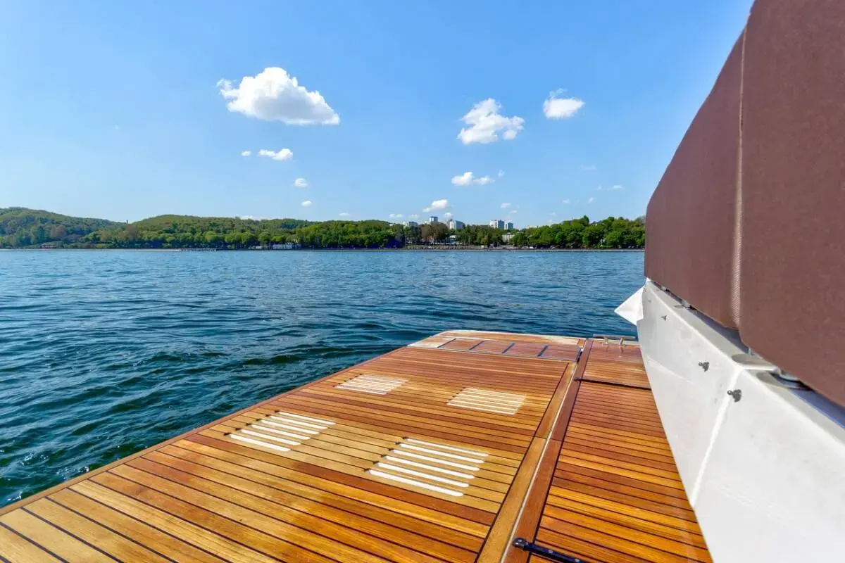 Amber Blue thumbnail 10