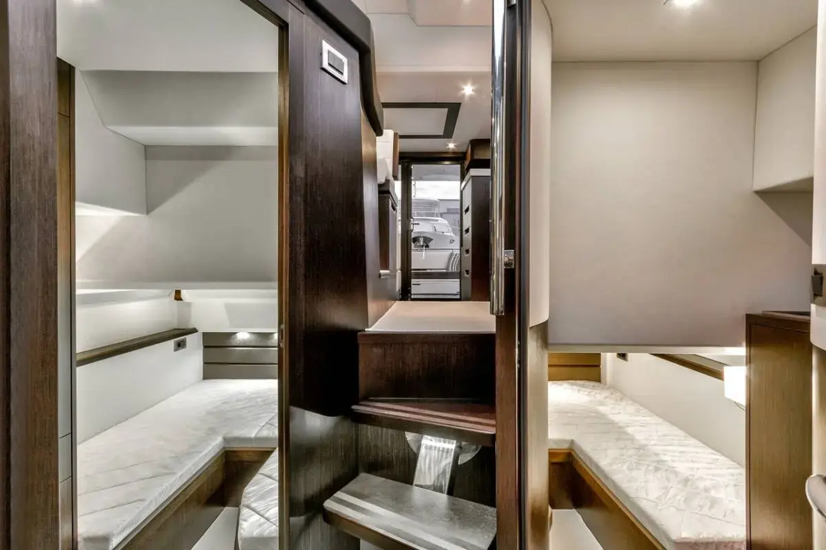 Amber Blue thumbnail 24