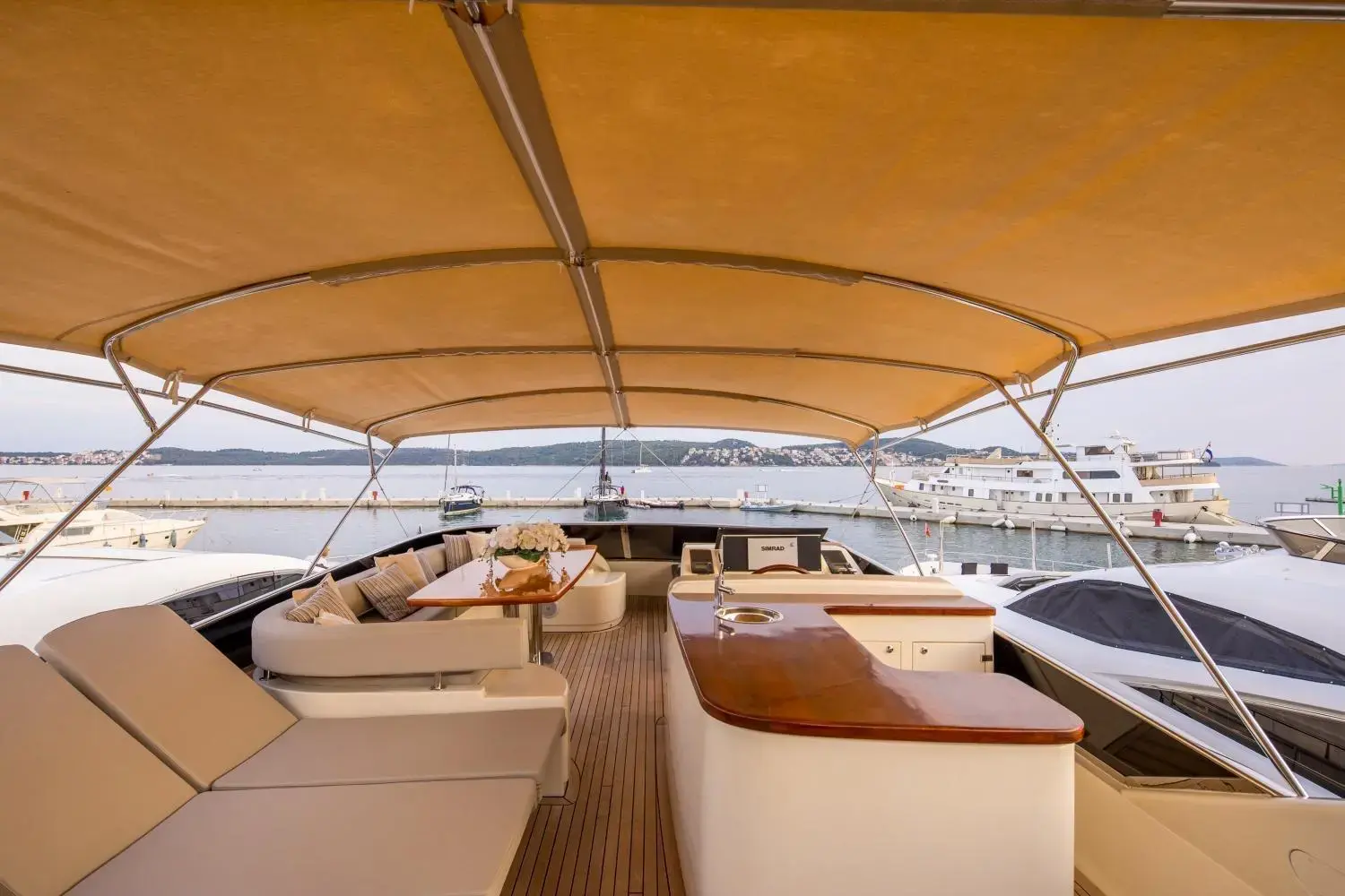 Lady Lona thumbnail 8