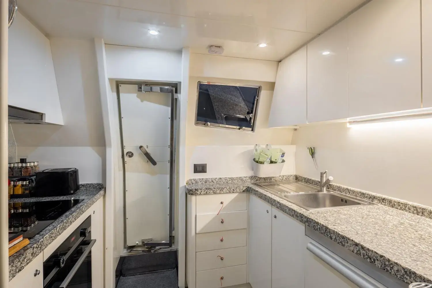 Lady Lona thumbnail 20