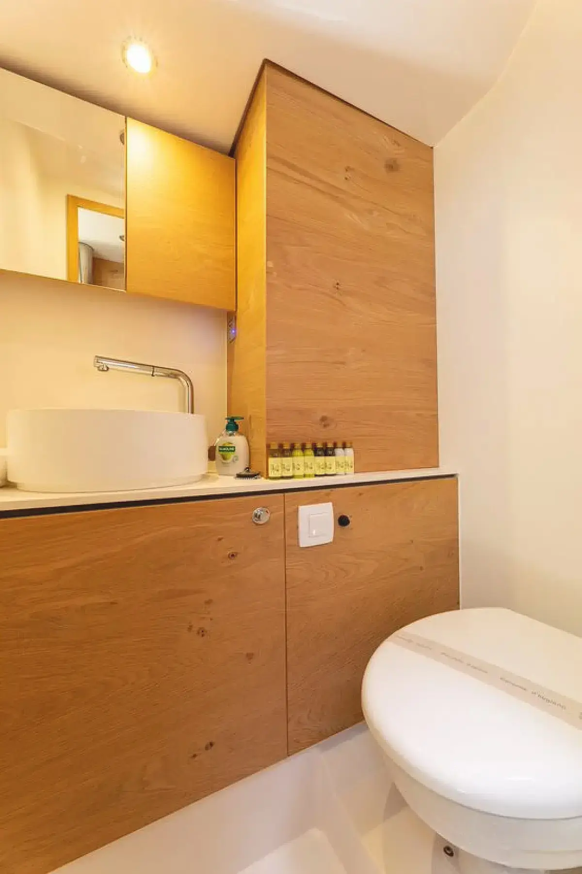 SUPREME thumbnail 11