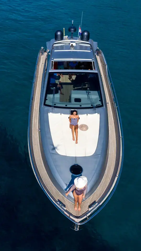 Premium + thumbnail 19