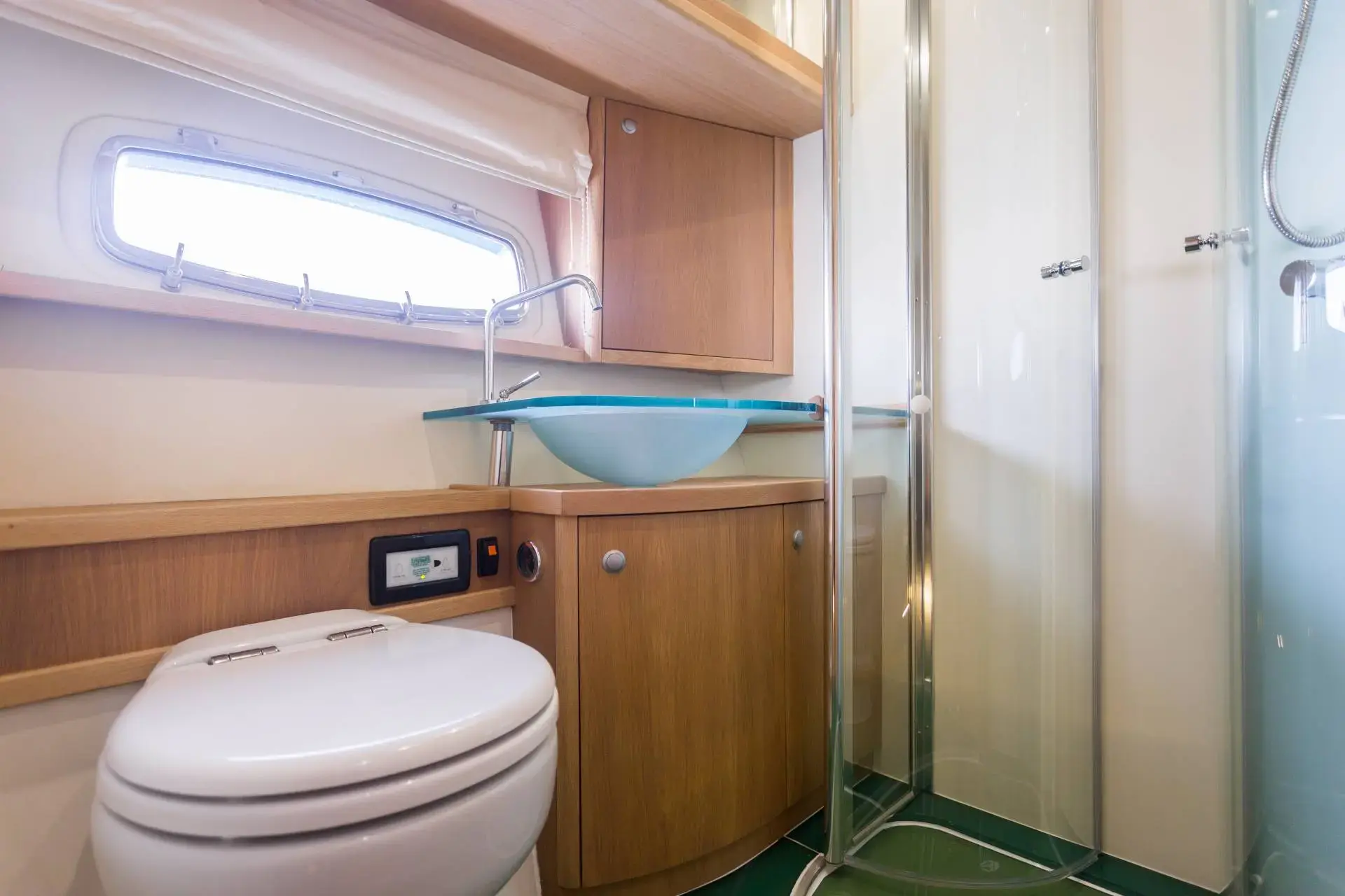 Premium + thumbnail 42