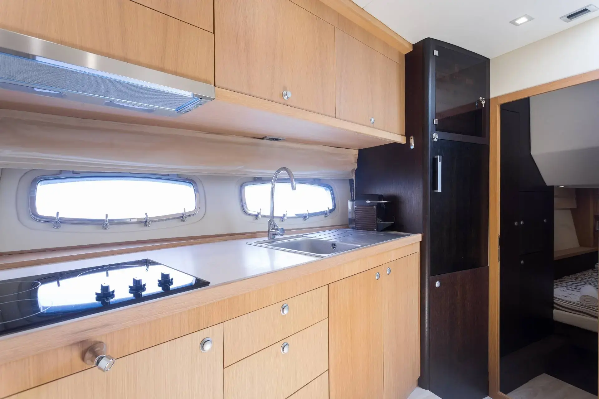 Premium + thumbnail 46