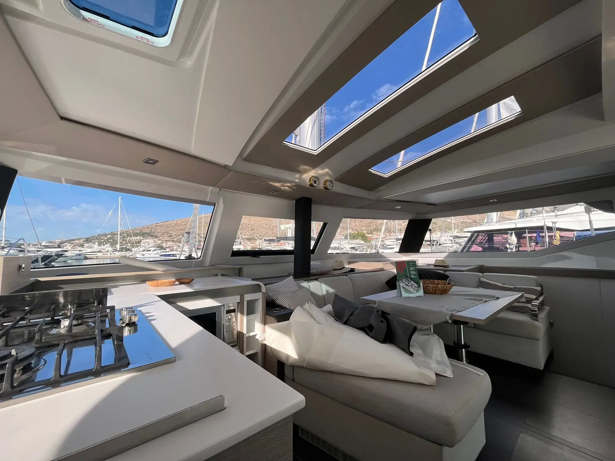 PRINCESS VALERIA thumbnail 16