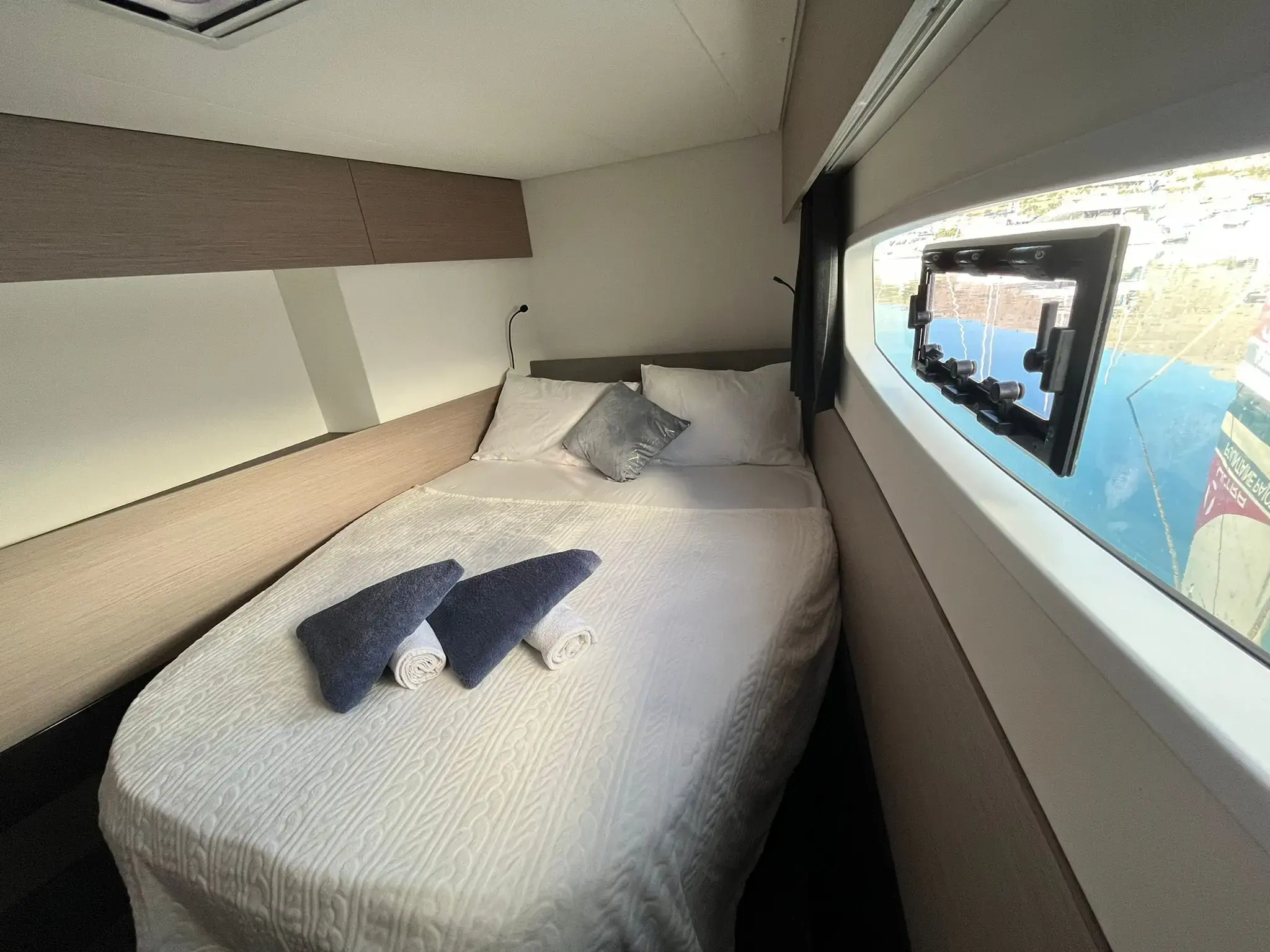 PRINCESS VALERIA thumbnail 20