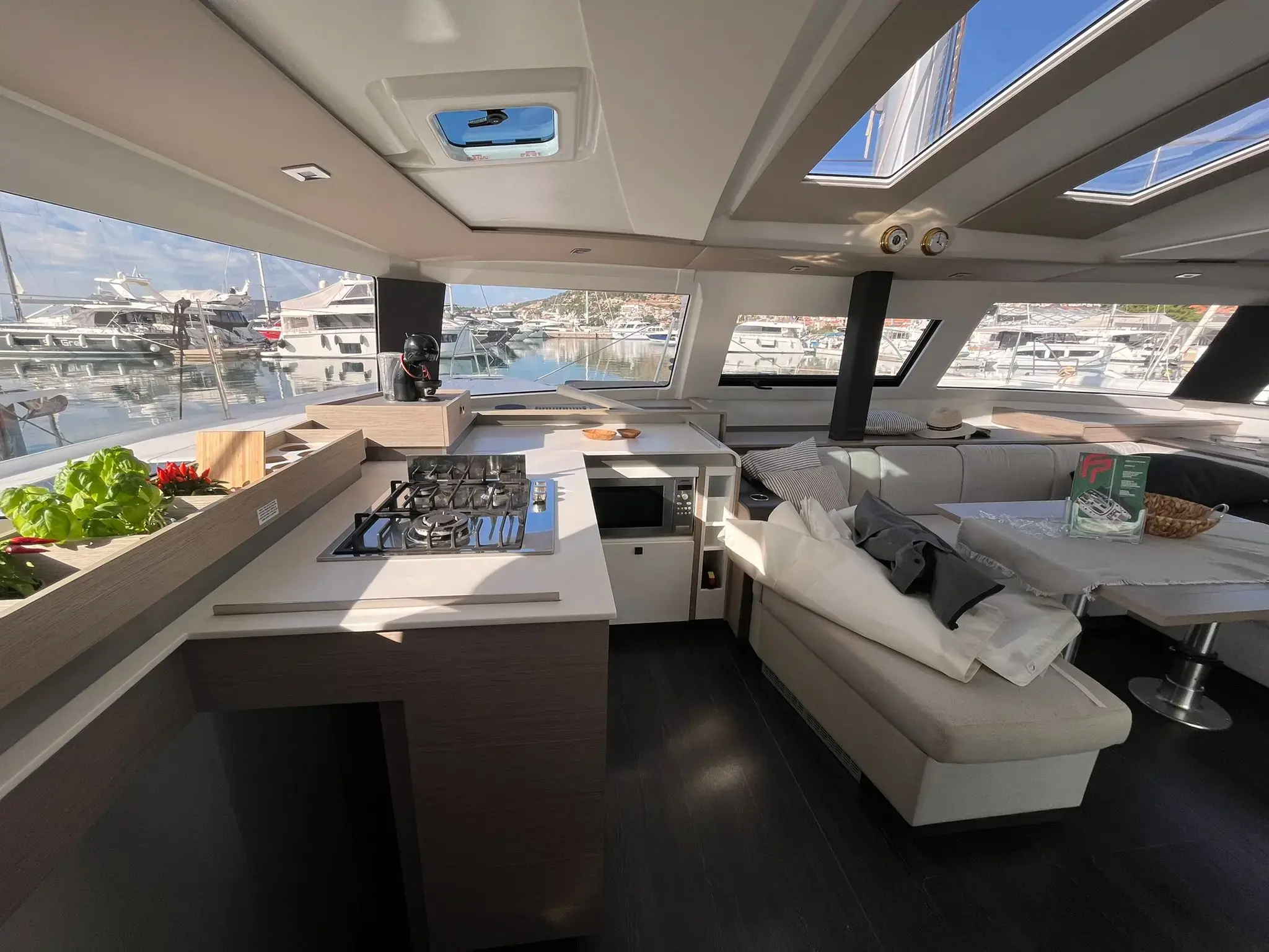 PRINCESS VALERIA thumbnail 21