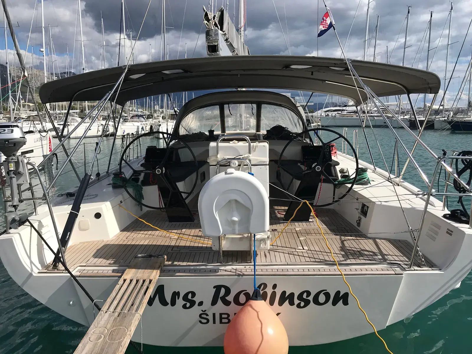 MRS. ROBINSON thumbnail 4