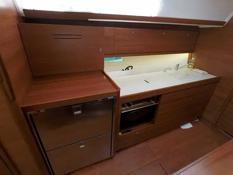 Major Tom thumbnail 7