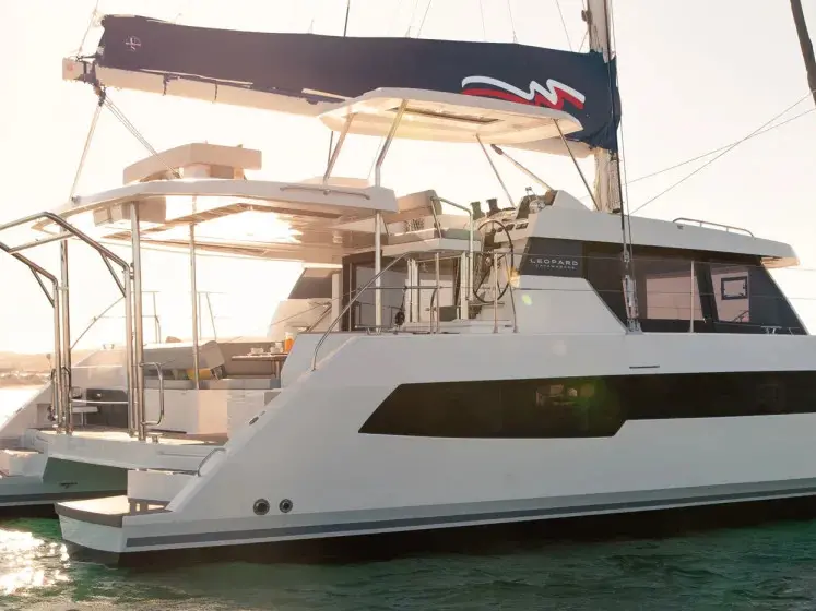 Moorings 4200/4 Exclusive Plus photo 1