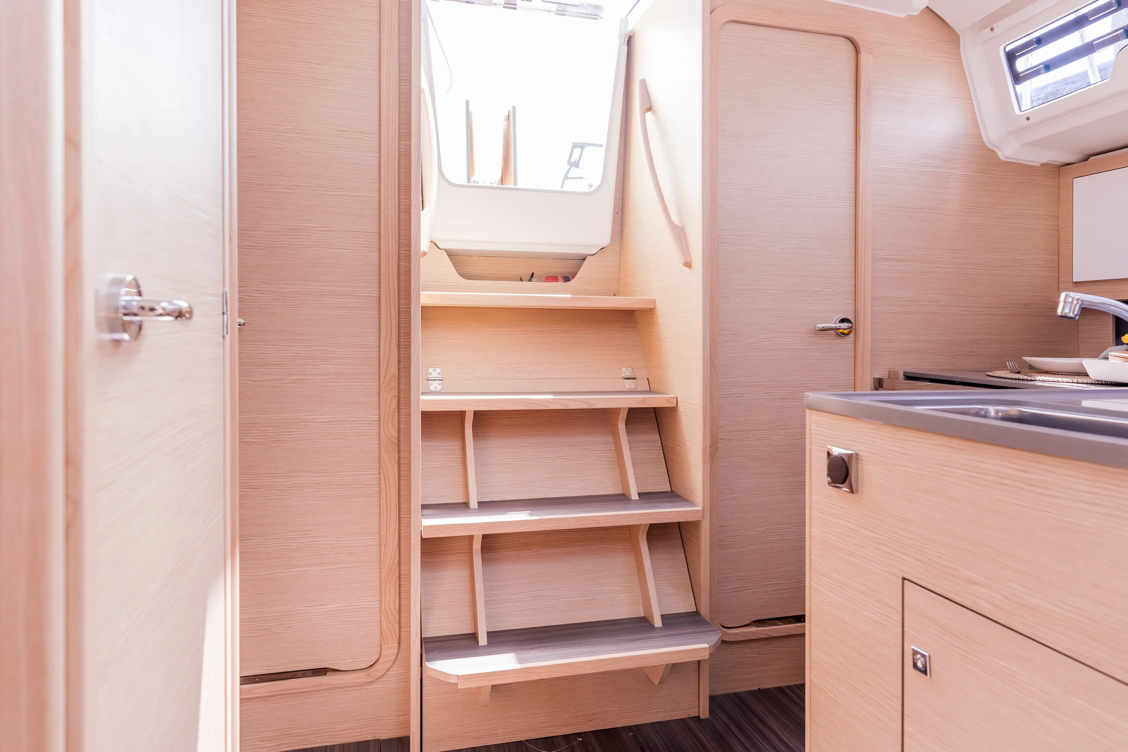 Sunsail 37.3 Premium thumbnail 11