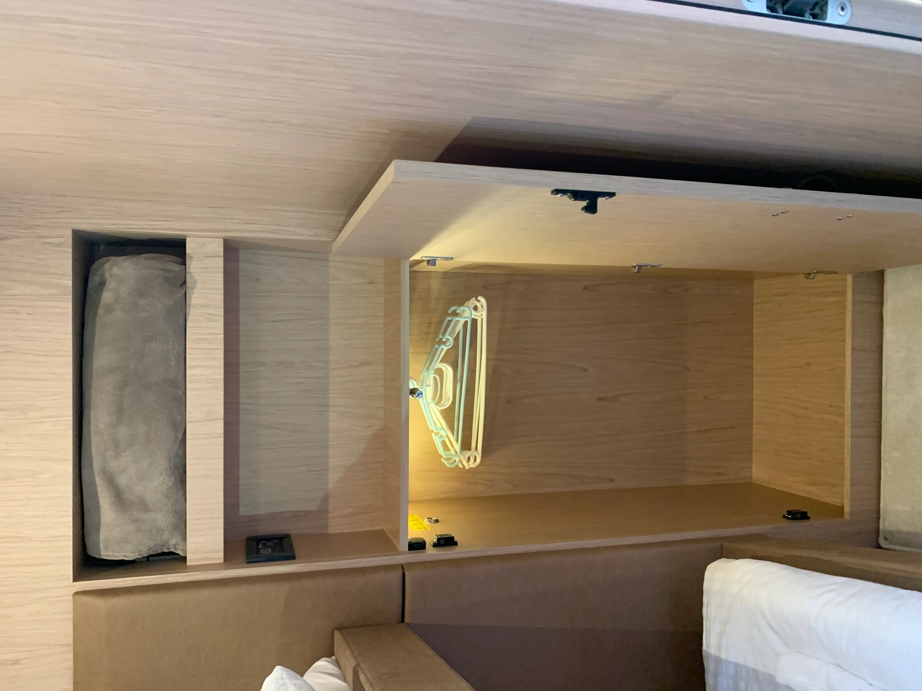 Sundowner thumbnail 11