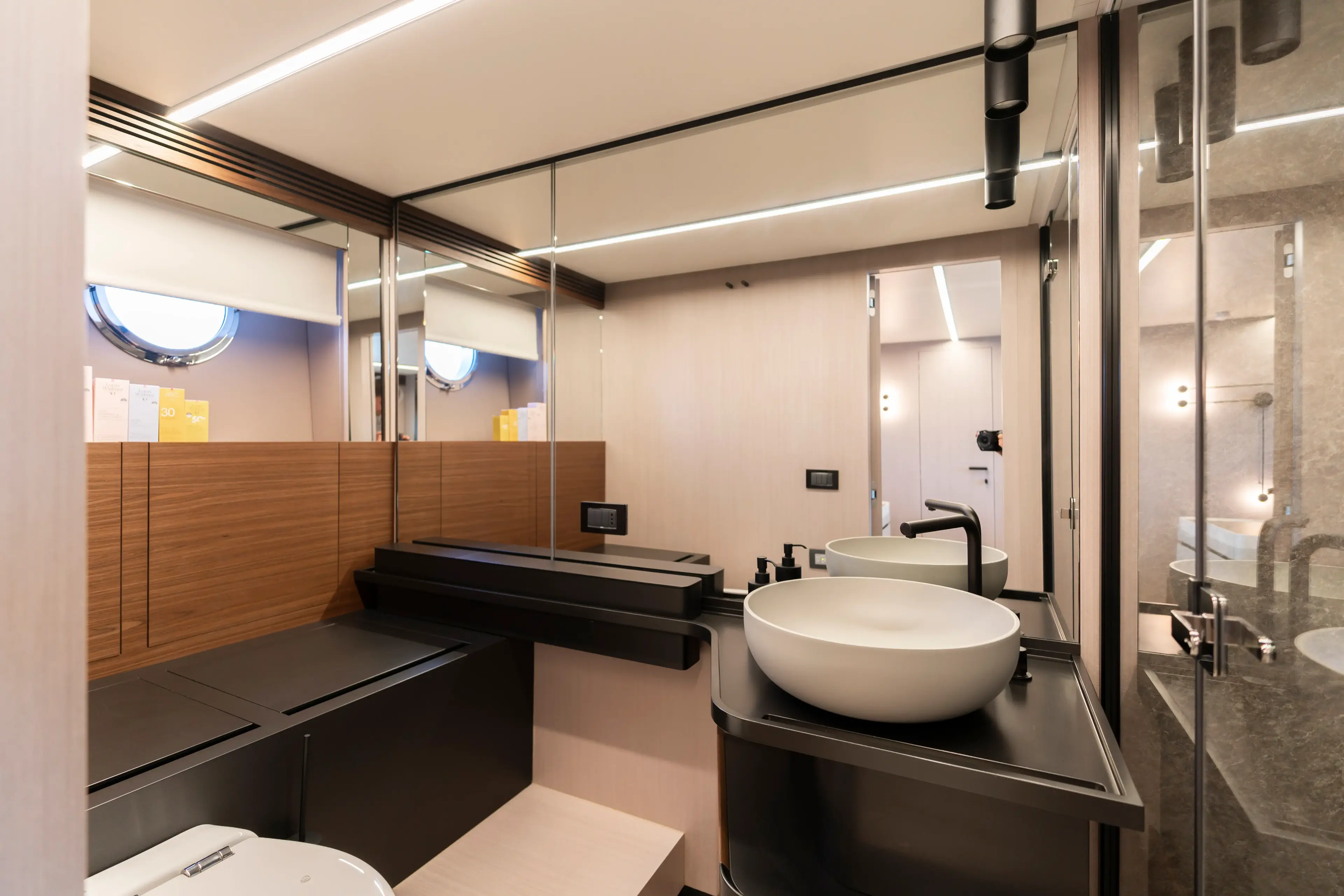 Felicita thumbnail 30