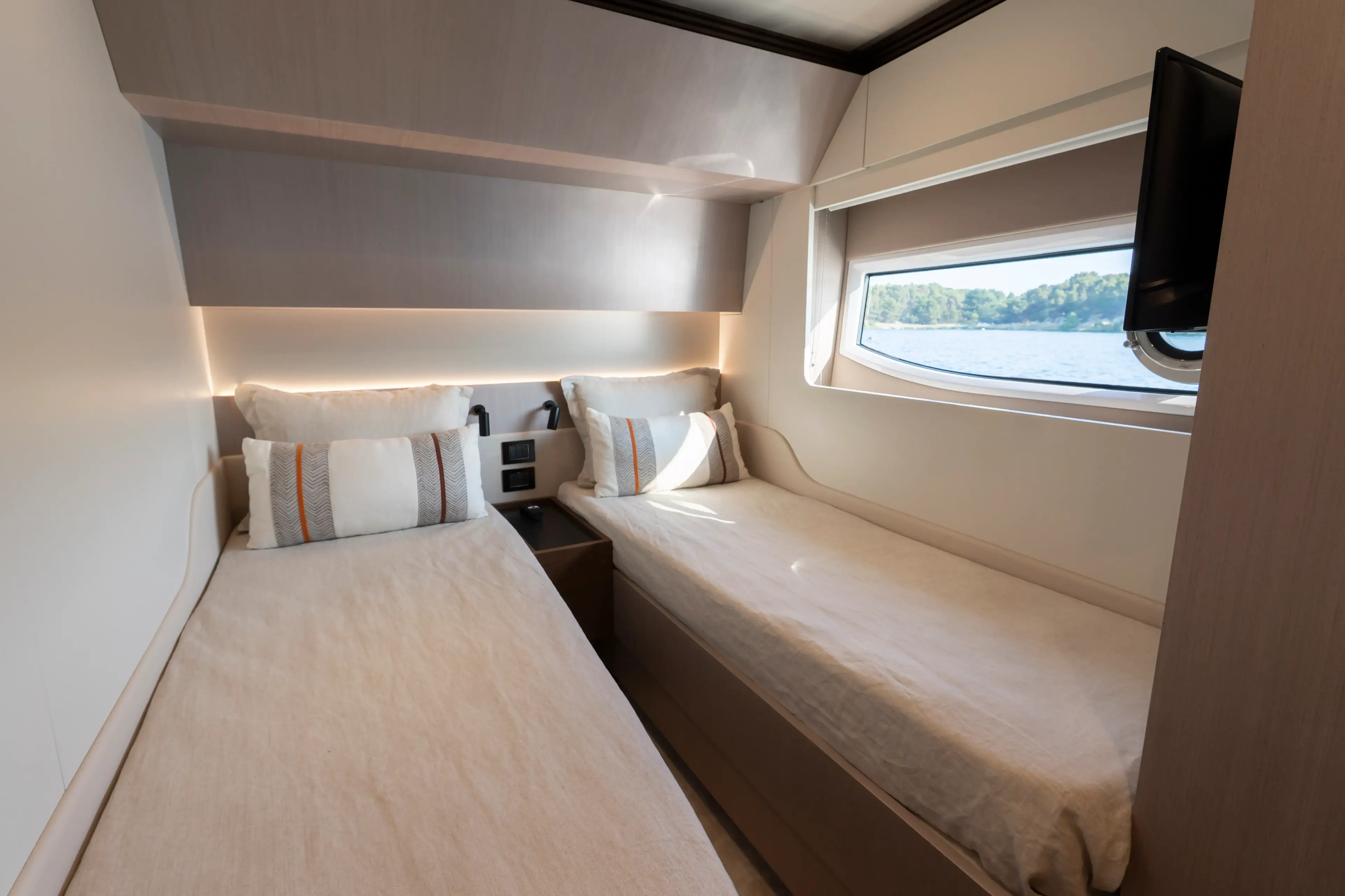 Felicita thumbnail 40