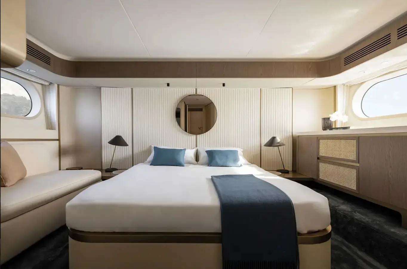 Amparito XIII thumbnail 12