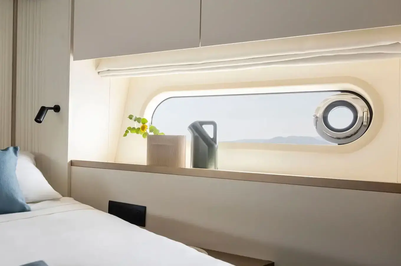 Amparito XIII thumbnail 17