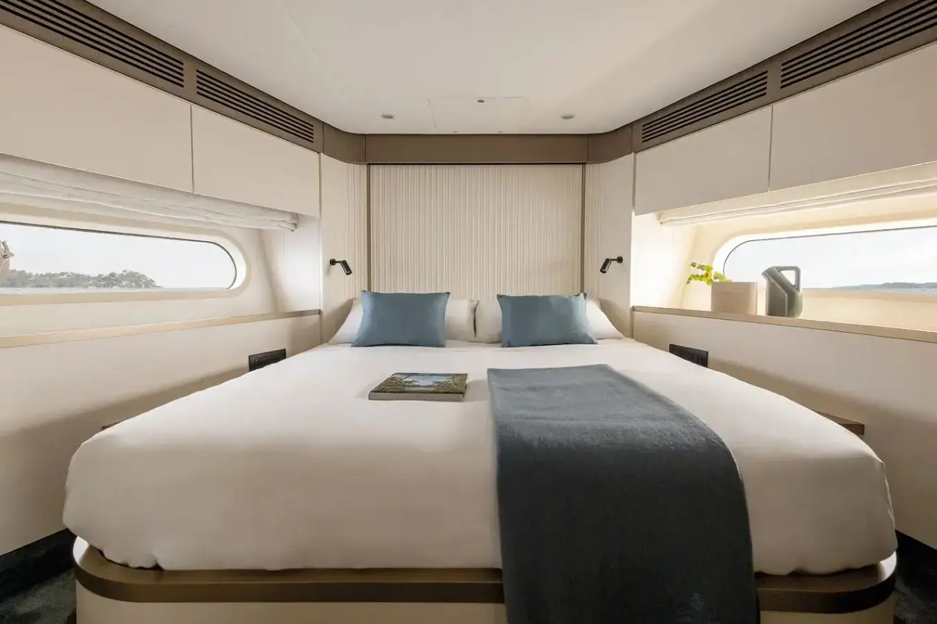 Amparito XIII thumbnail 19