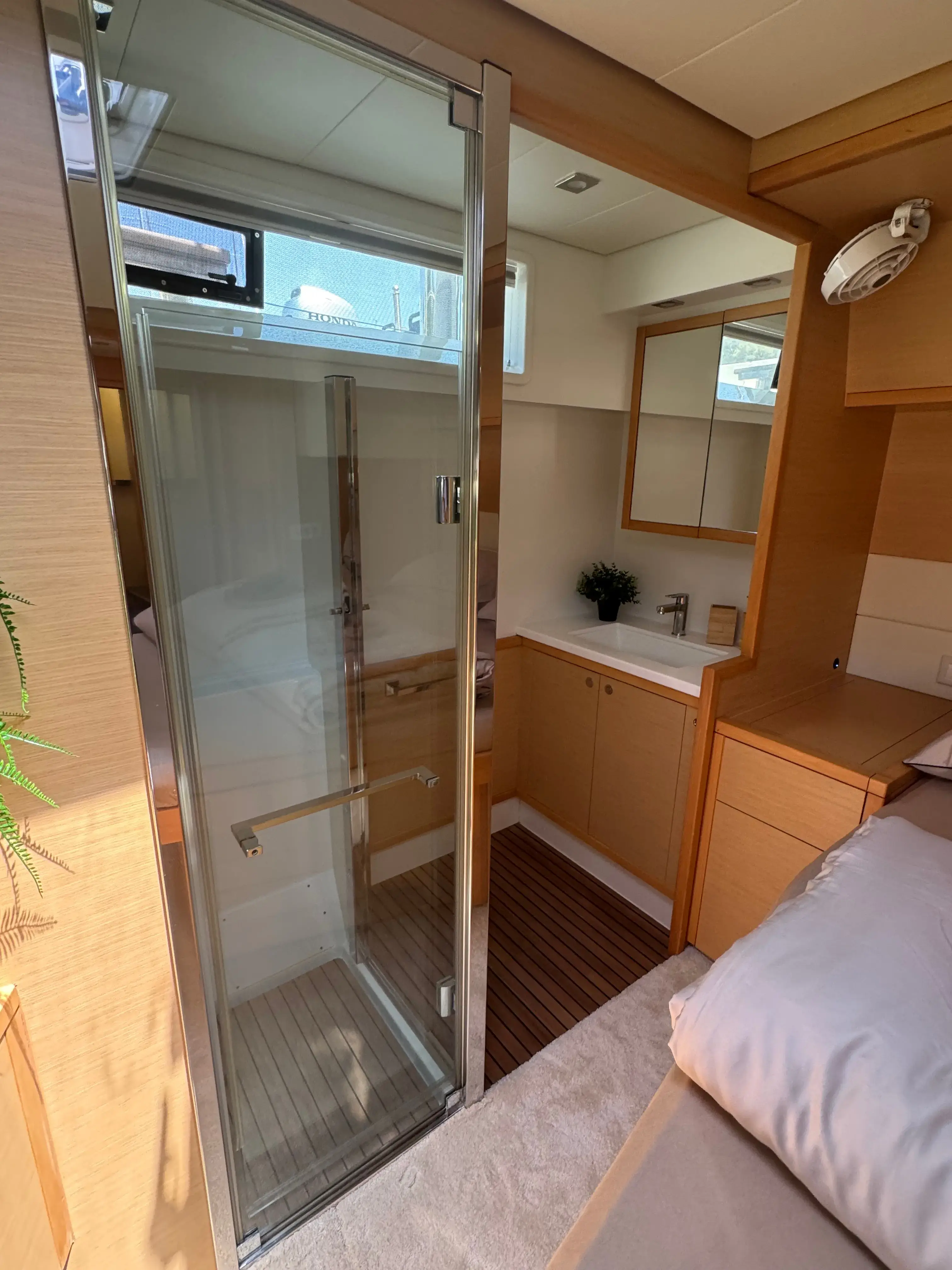 Manta Ray thumbnail 32