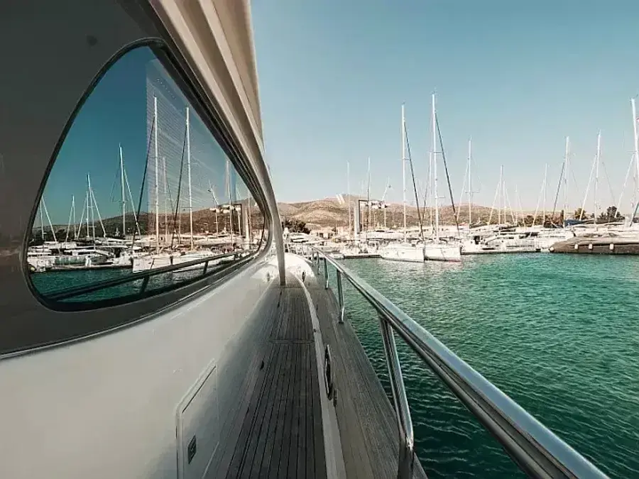 Premium thumbnail 11