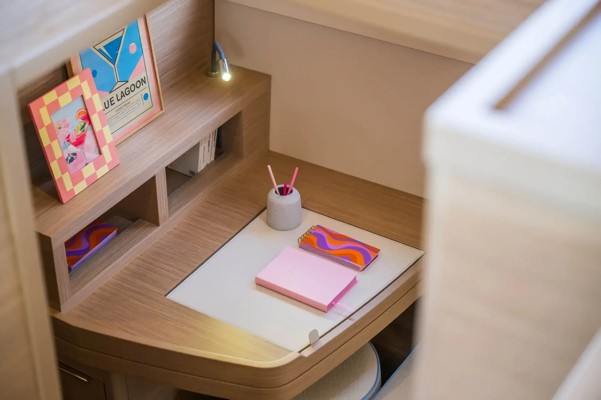 Vanesa - Iconic version thumbnail 13