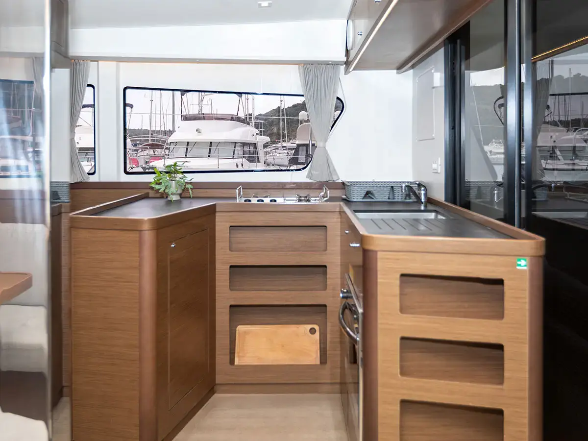 POSEIDON 2021 (air condition, generator) thumbnail 8