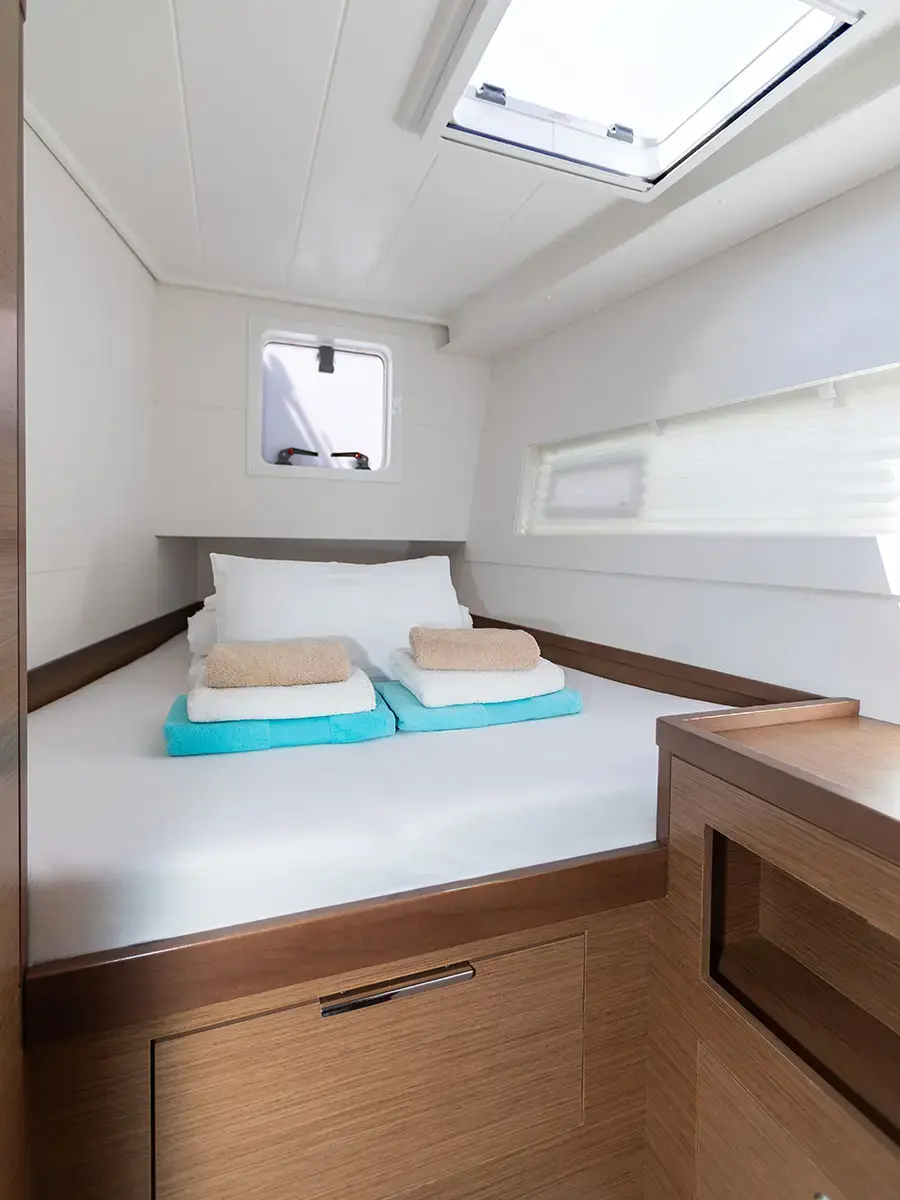 MONARCH 2020 (air condition, generator) thumbnail 9