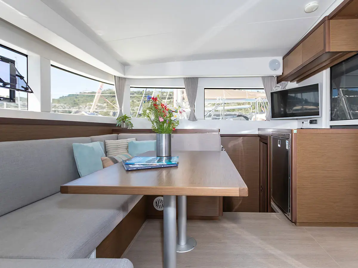 BYE BYE 2020 (air condition, generator) thumbnail 11