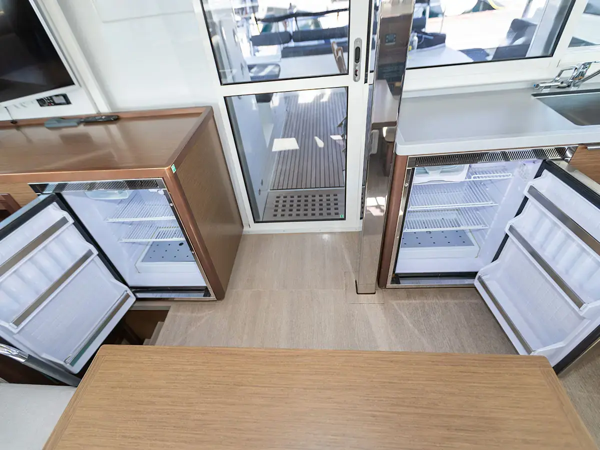 BYE BYE 2020 (air condition, generator) thumbnail 18