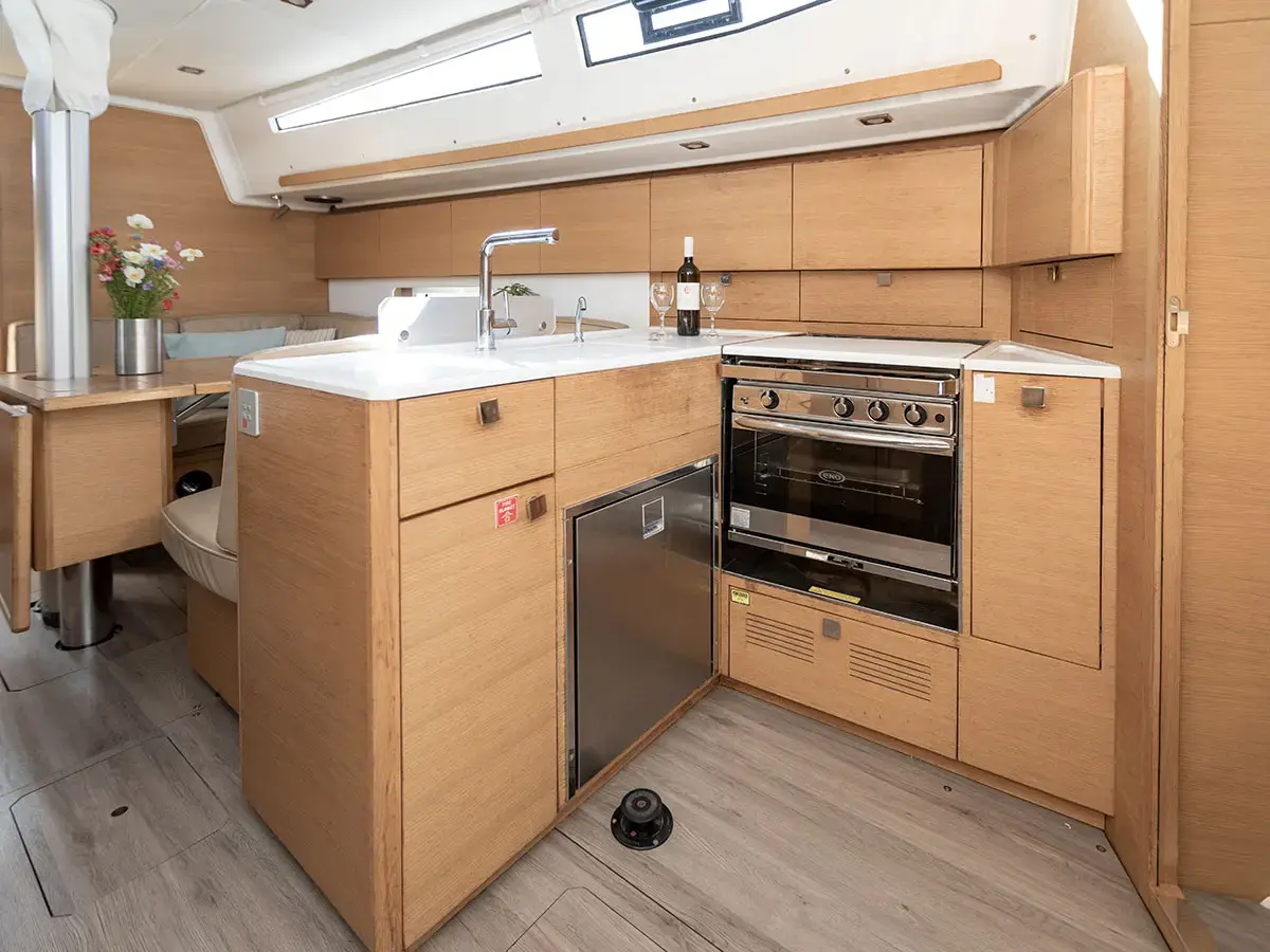 LINA 2020 (new sails 2024., air condition) thumbnail 10