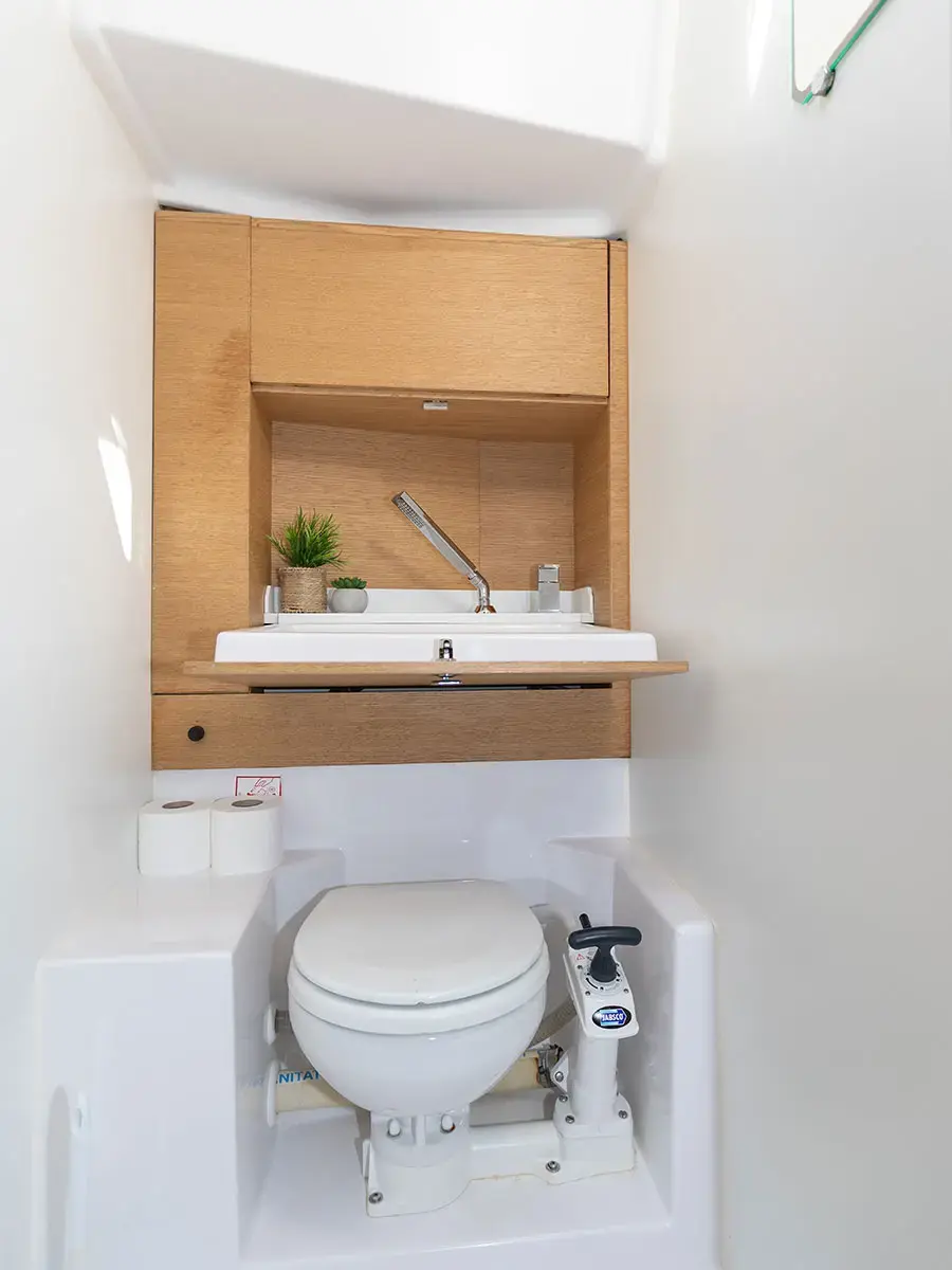 LINA 2020 (new sails 2024., air condition) thumbnail 14