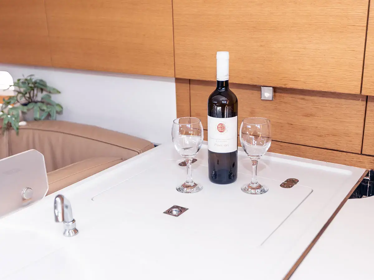 LINA 2020 (new sails 2024., air condition) thumbnail 24