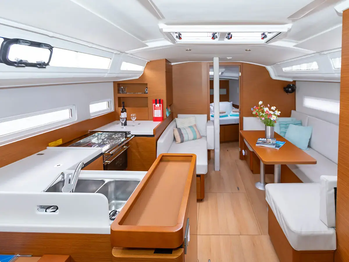 OSKAR  new 2024 (air condition, solar panels) thumbnail 3