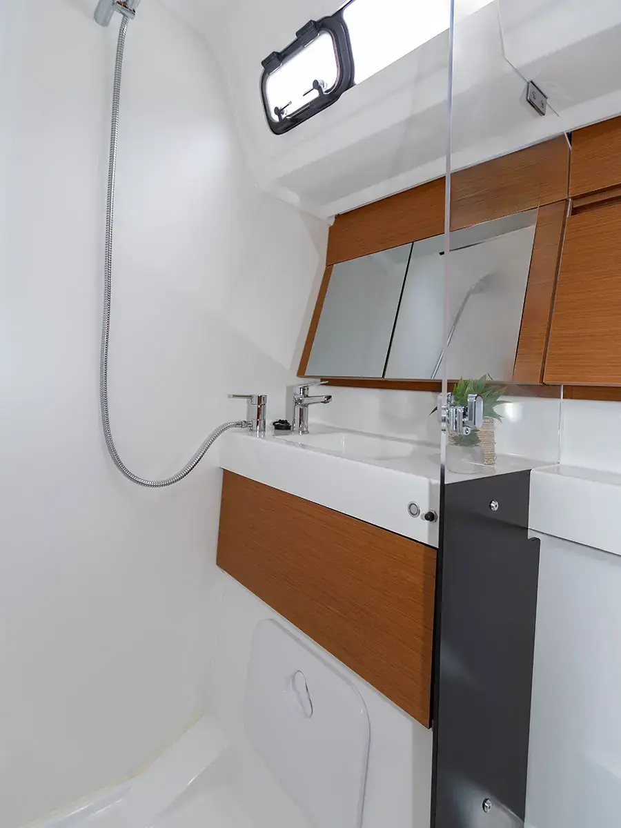 OSKAR  new 2024 (air condition, solar panels) thumbnail 11