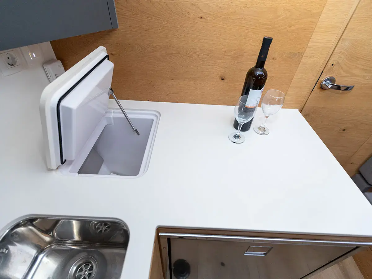 OLLIE new 2024 (air condition, cross-cut dacron sails) thumbnail 8