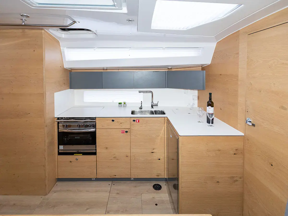 OLLIE new 2024 (air condition, cross-cut dacron sails) thumbnail 13