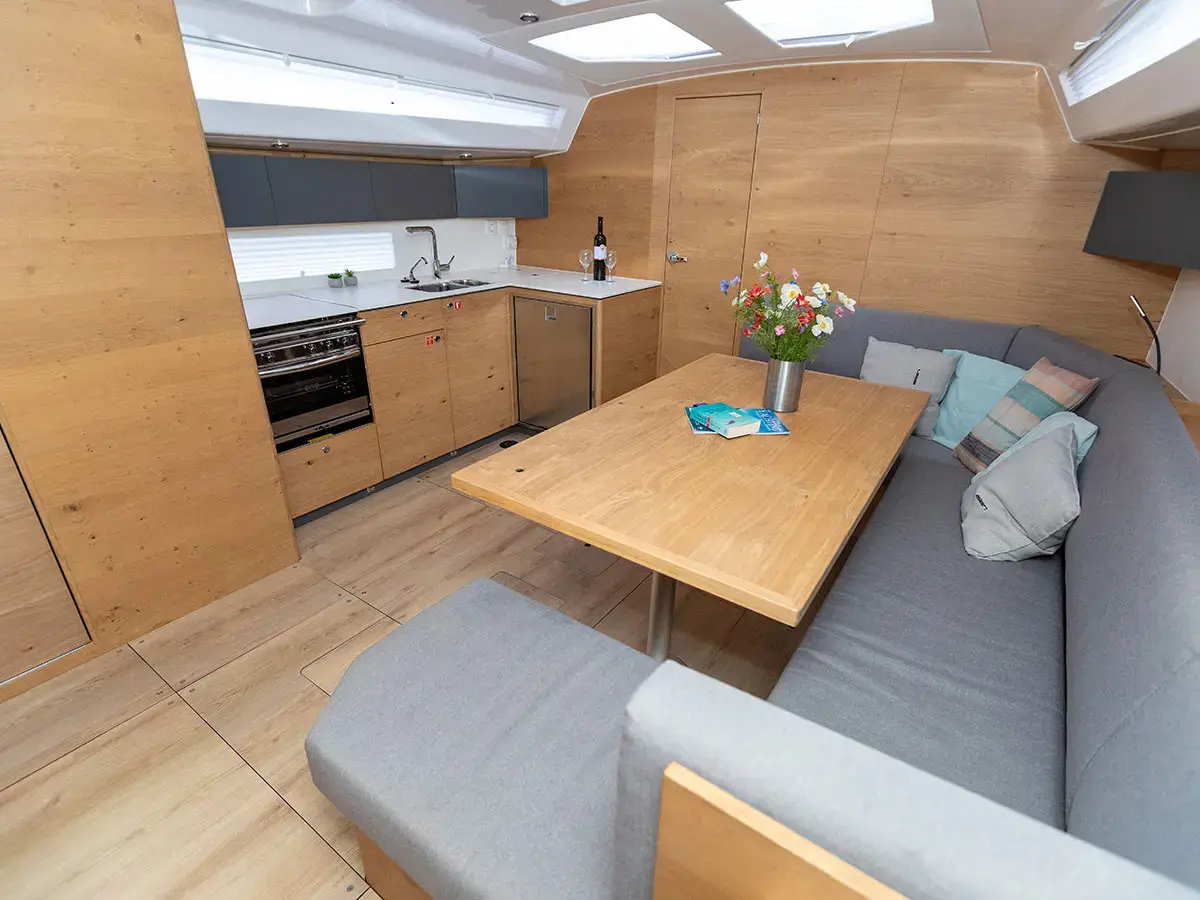 OLLIE new 2024 (air condition, cross-cut dacron sails) thumbnail 15