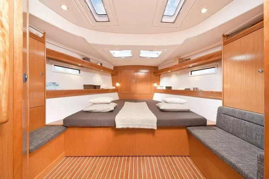 Aphrodite thumbnail 5