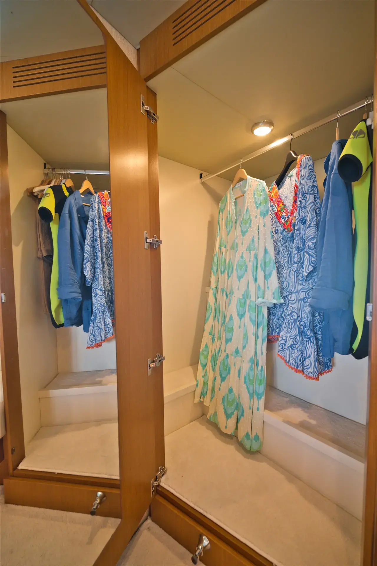 Dominique thumbnail 45