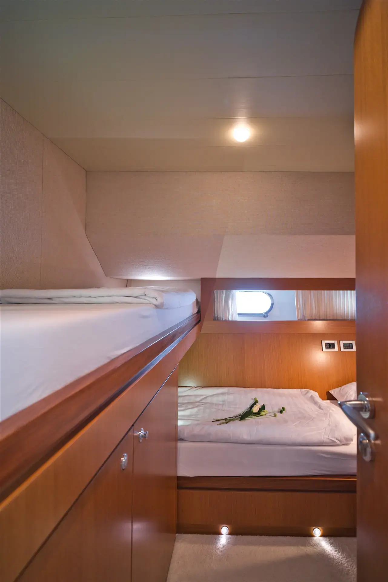 Dominique thumbnail 51