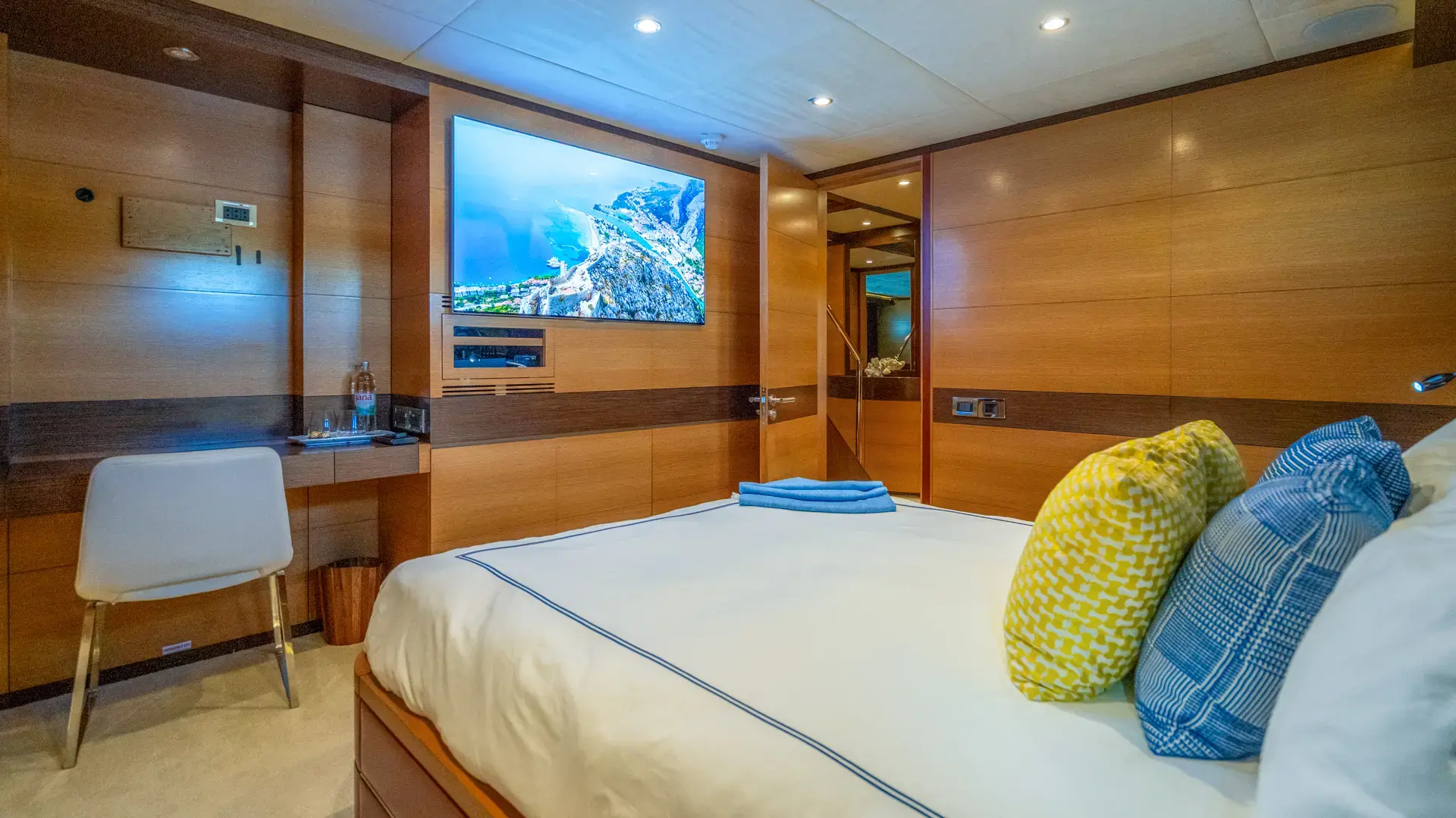 Silent World thumbnail 36